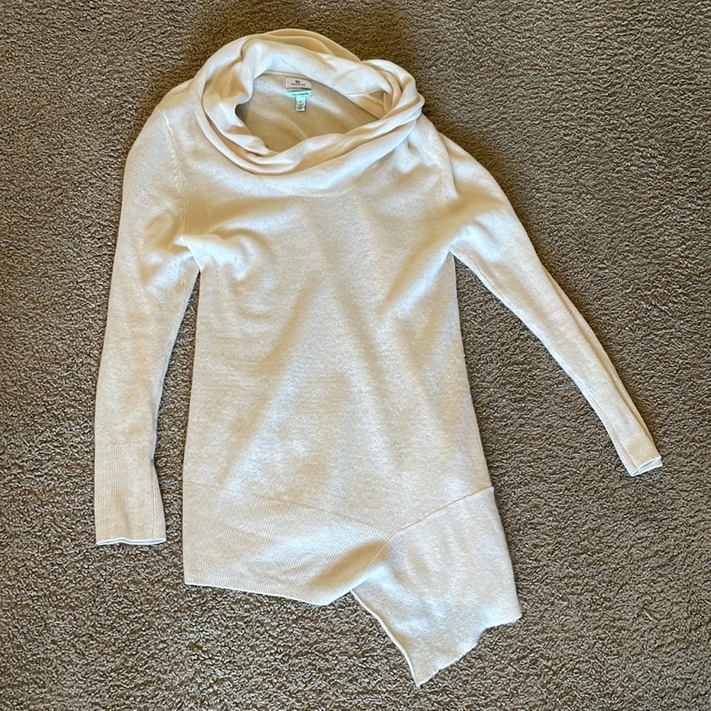 Susina 100% cashmere sweater size large